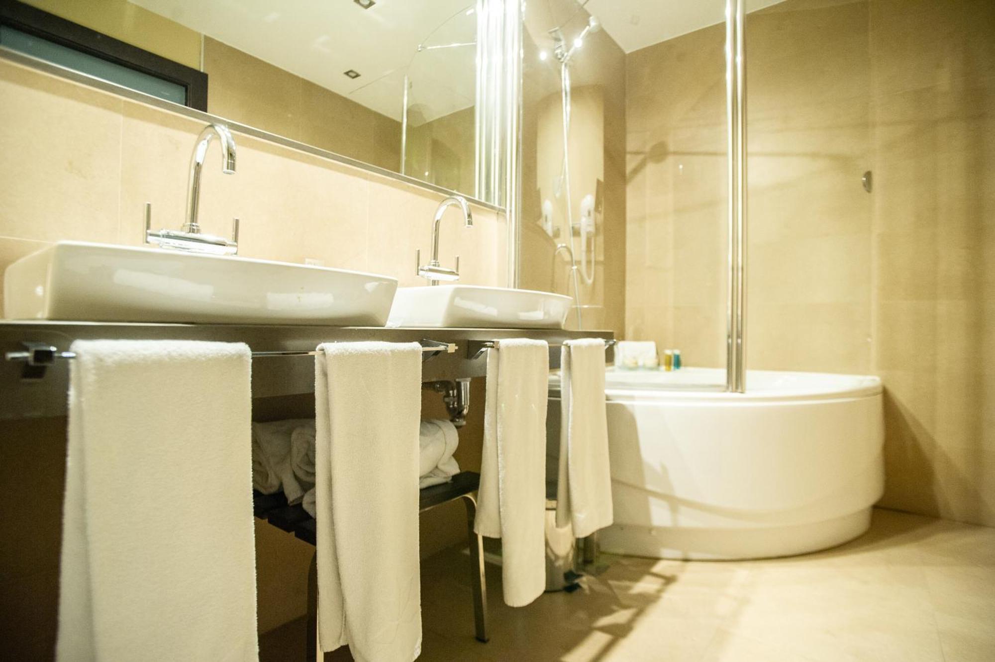 Suite Deluxe con bañera de hidromasaje